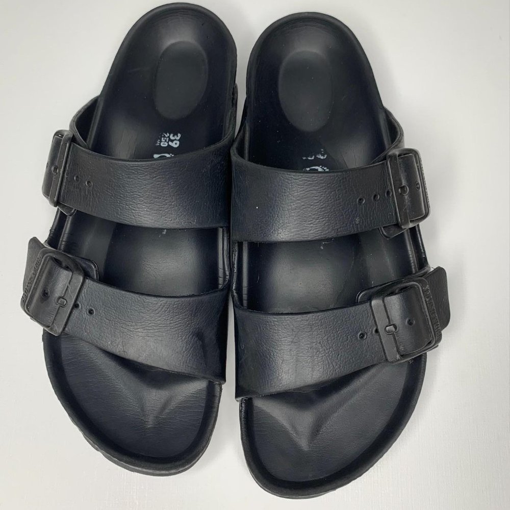 Black size 39 Birkenstocks